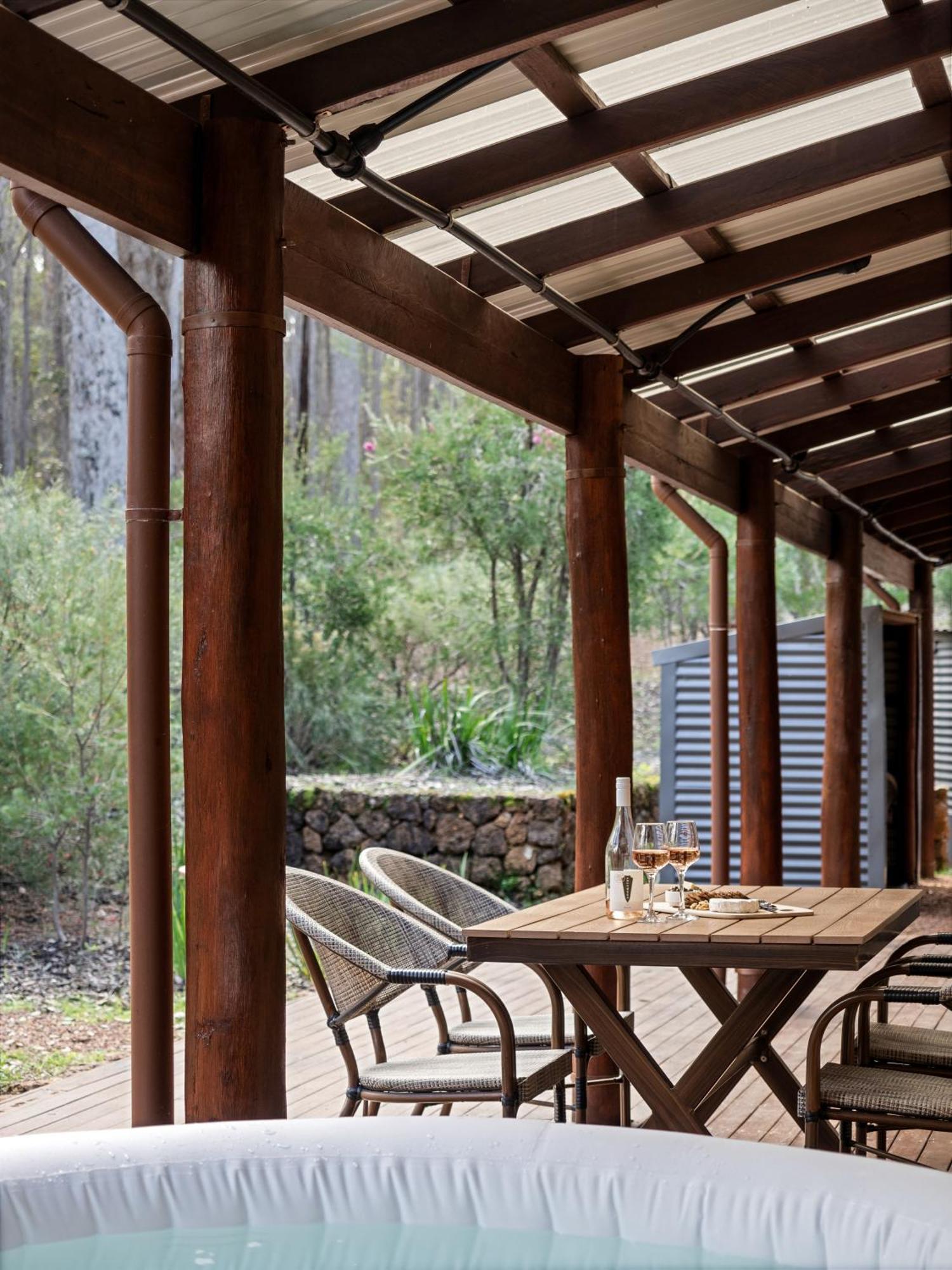 Jarrah Grove Forest Retreat - Adults Only Luxury Chalet Rosa Glen Luaran gambar